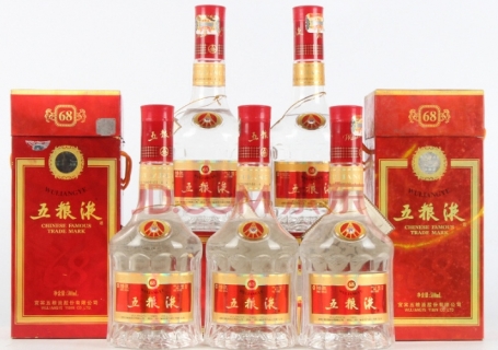 大足国窖1573和五粮液千元级别白酒哪个更好喝？大足回收行情价格多少钱？