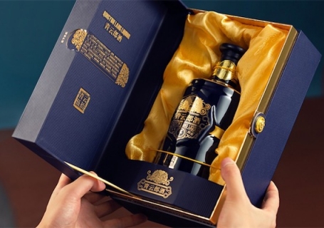 大足青云郎酒年份酒为什么比飞天茅台贵那么多，定价是否合理？值得收藏回收吗？