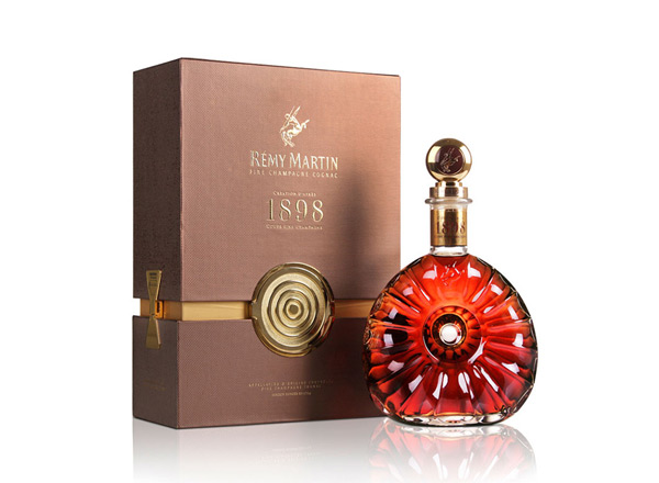 大足回收人头马1898（RémyMartin Vintage）优质香槟区干邑白兰地洋酒