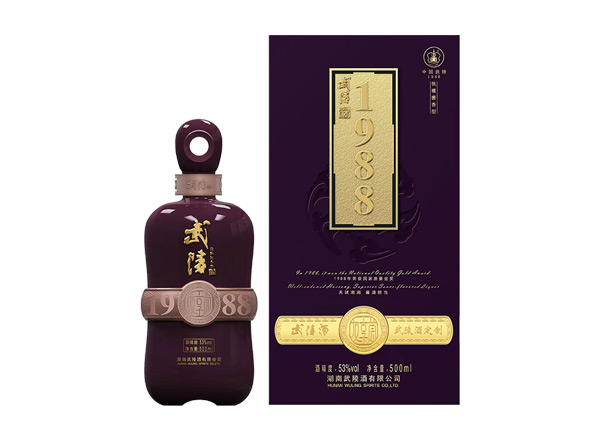 大足高价回收武陵酒1988/排云上/天下先/浪淘沙年份老酒上门回收